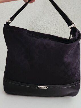 Like New Coach Signature C's Black Shoulder Bag Purse